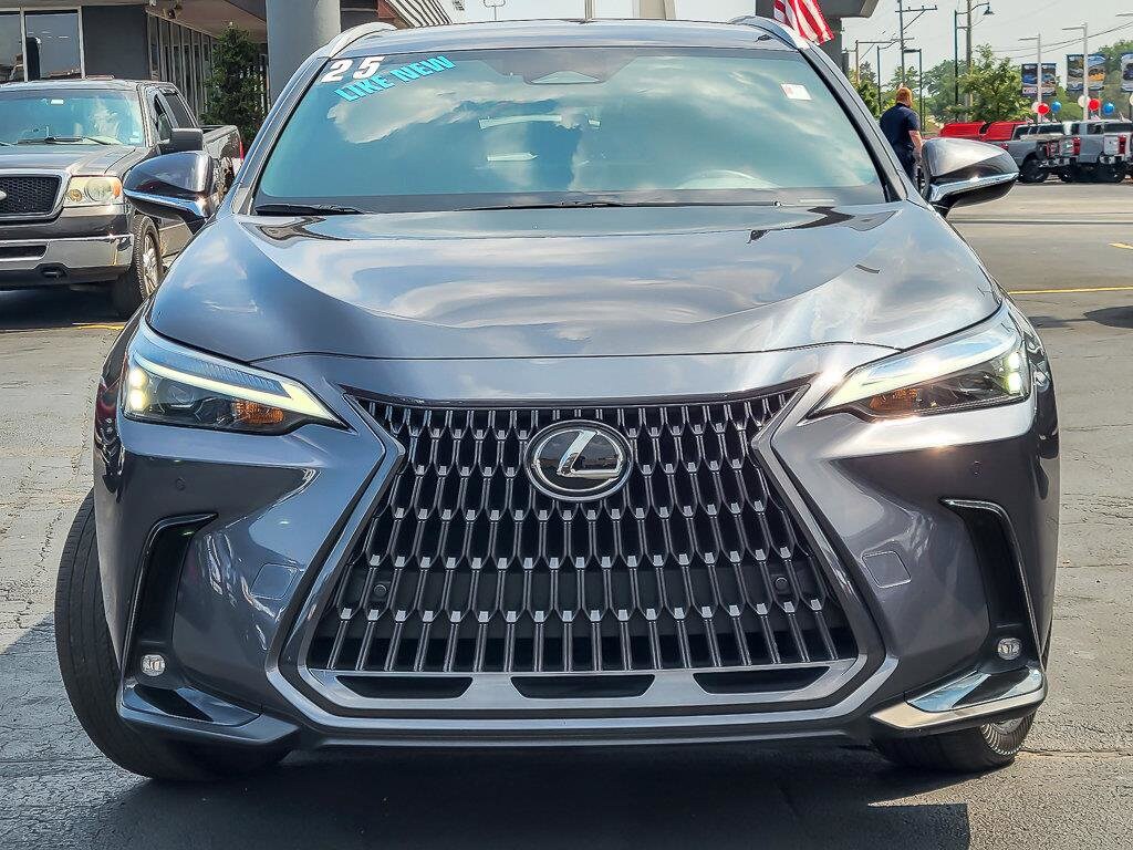 2025 Lexus NX 250 photo 4