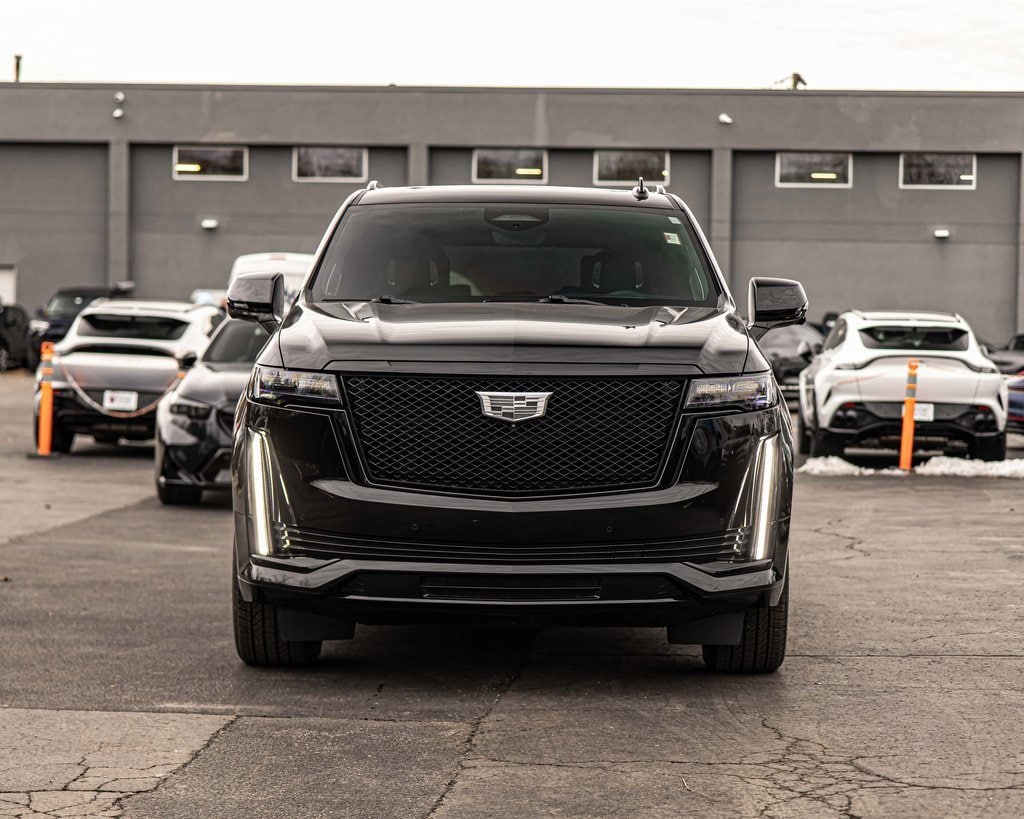 Used 2023 Cadillac Escalade 4WD Sport Platinum 4WD Sport Platinum