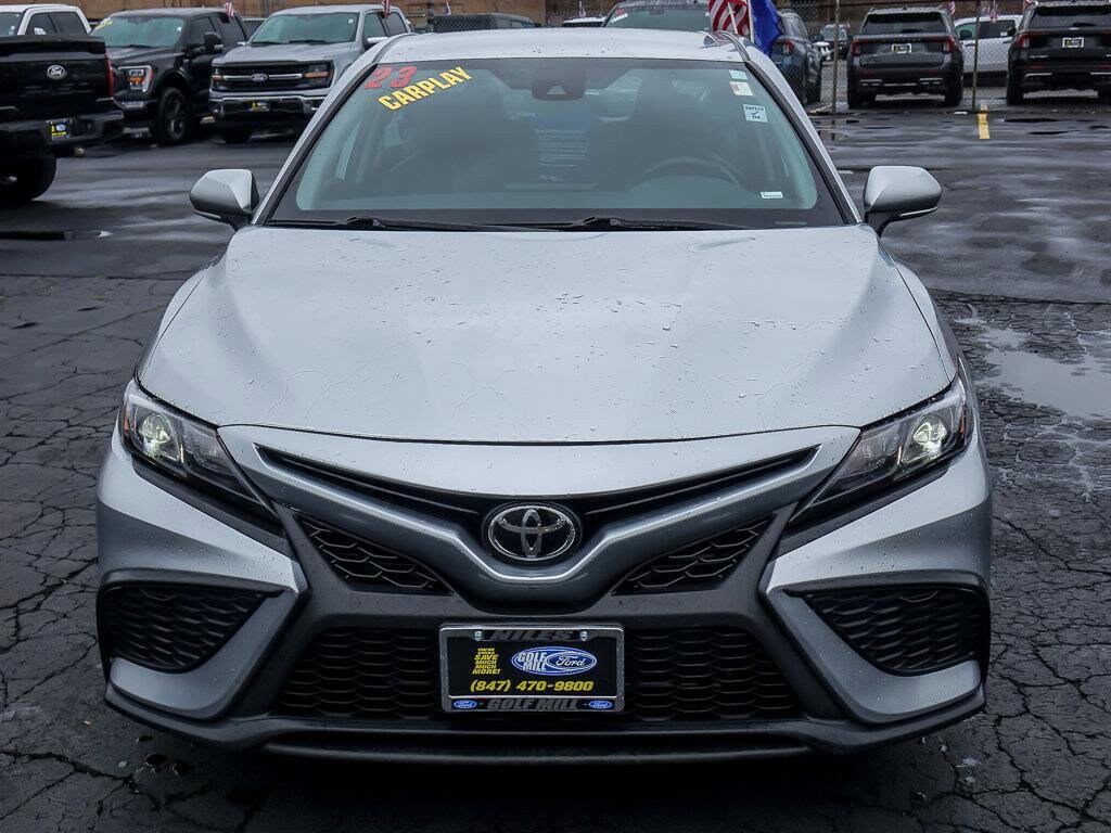 Used 2023 Toyota Camry SE SE Auto
