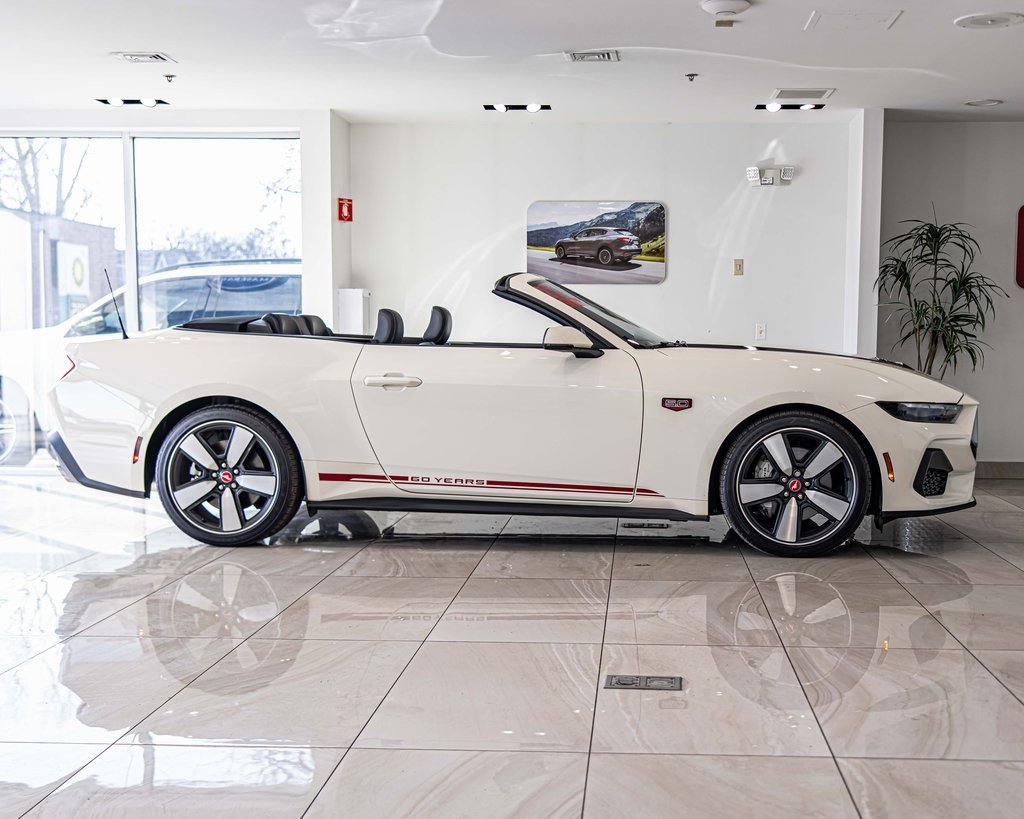 2025 FORD MUSTANG - Image 10