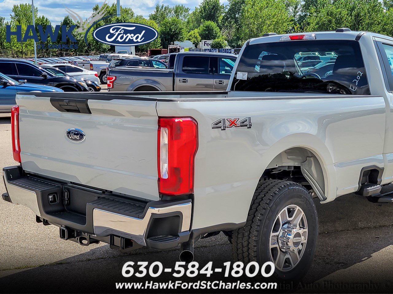 2025 Ford F-350 Super Duty XLT - Photo 6