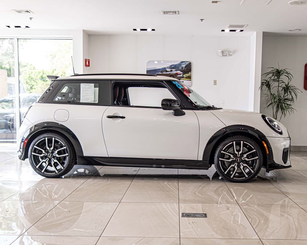 2026 MINI Hardtop 2 Door S - Photo 9