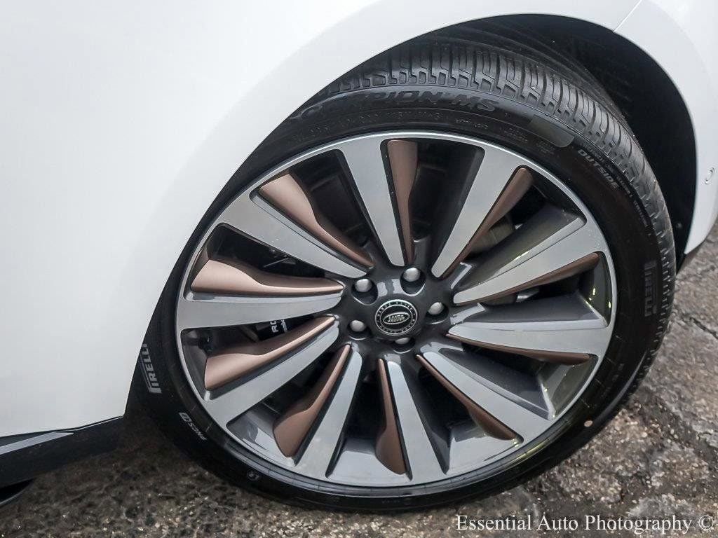 2025 Land Rover Range Rover SV - Photo 7