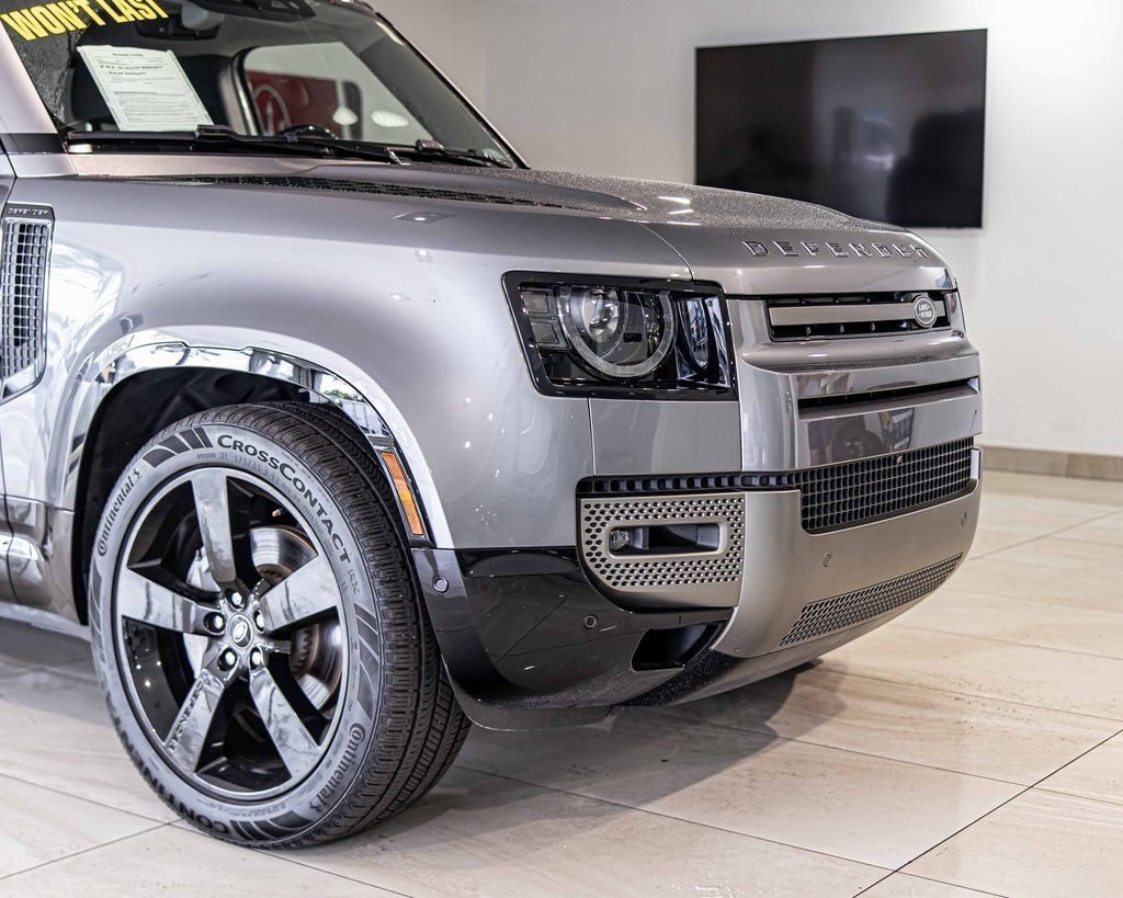 Used 2024 Land Rover Defender X-Dynamic SE 110 P400 X-Dynamic SE