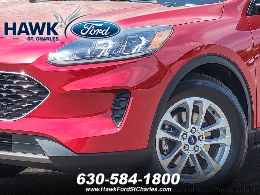 2022 Ford Escape SE photo 3