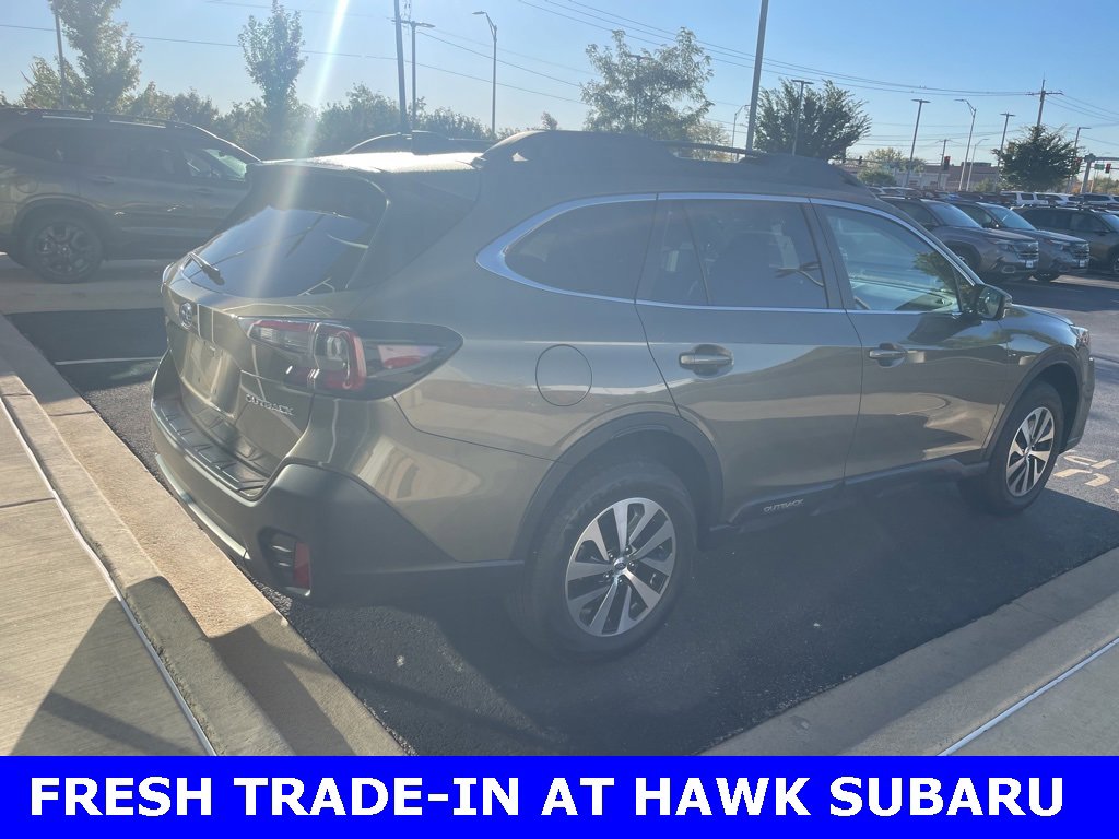 2022 Subaru Outback Premium photo 4