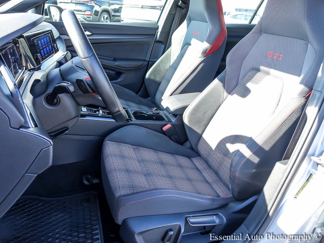 2023 VOLKSWAGEN GOLF GTI - Image 8