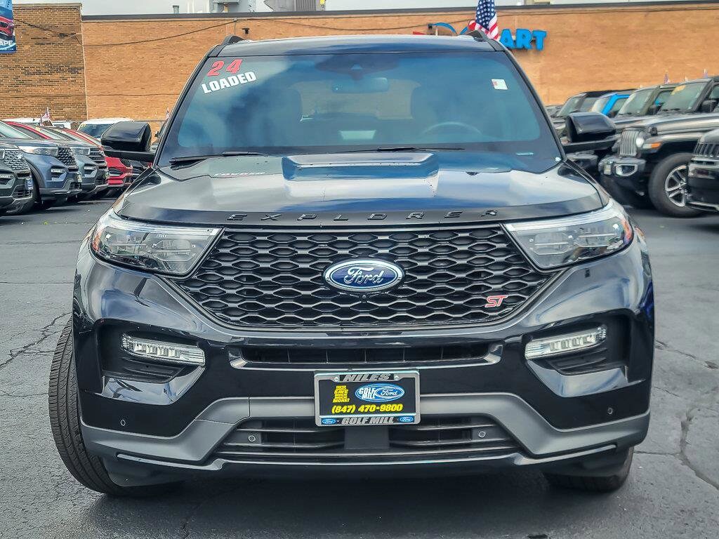2024 Ford Explorer ST photo 3