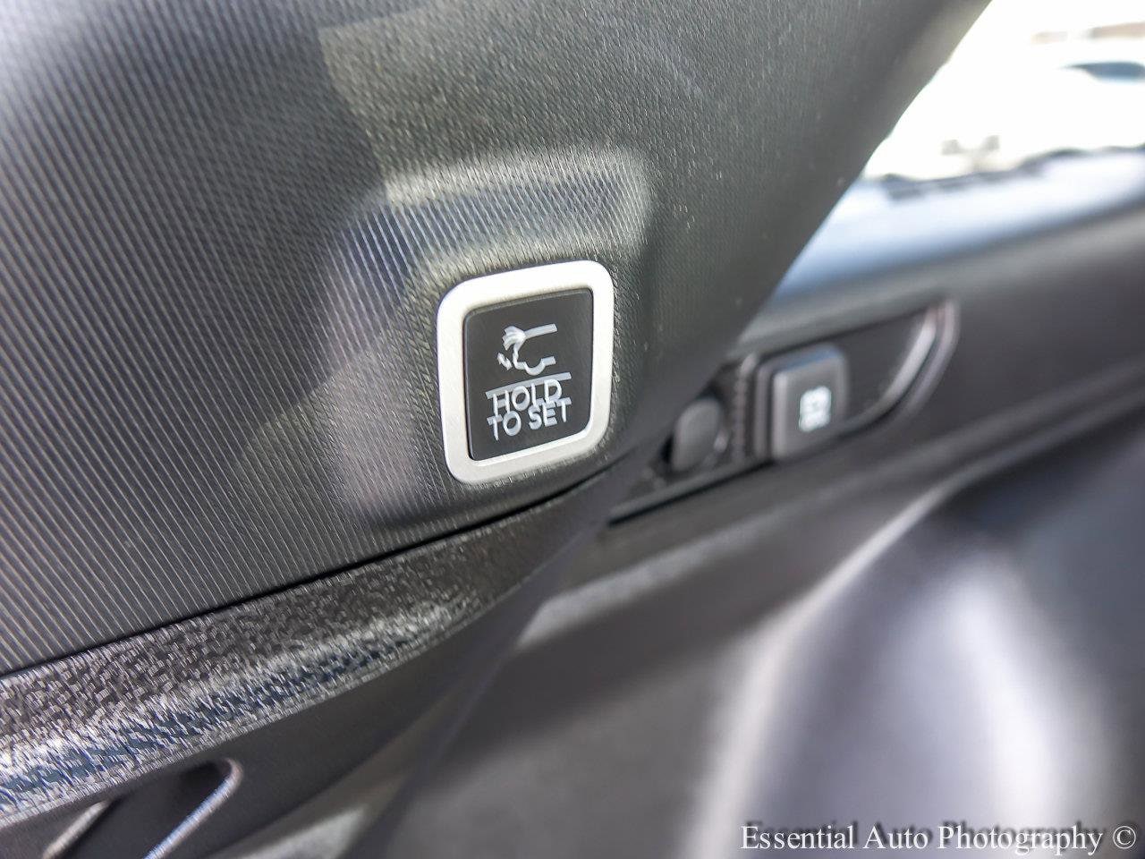 2025 JEEP GRAND CHEROKEE - Image 22