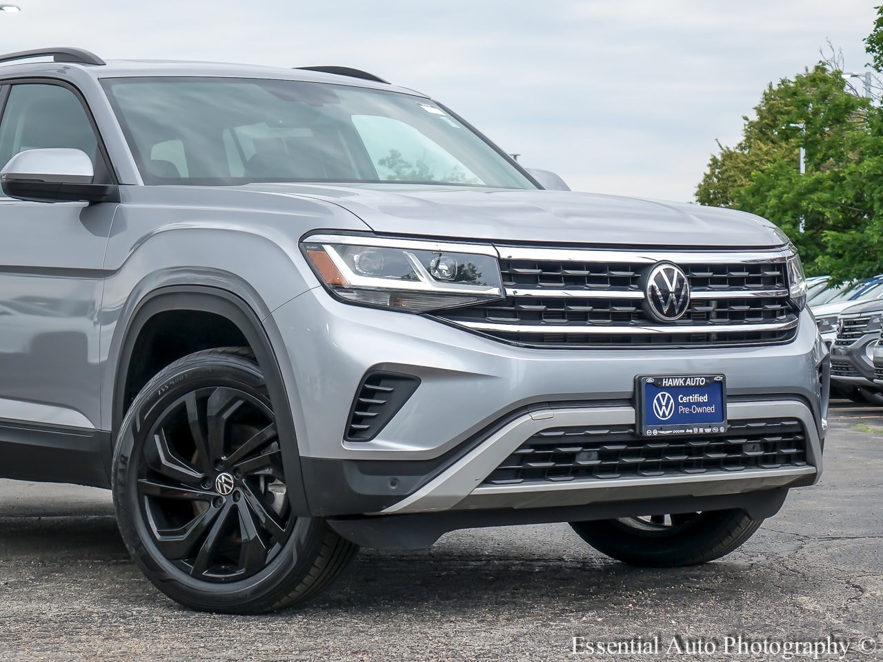 Certified 2022 Volkswagen Atlas SE w/Tech with VIN 1V2KR2CA2NC532479 for sale in Plainfield, IL