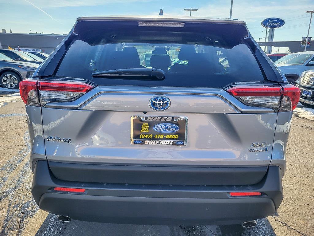 2019 TOYOTA RAV4 - Image 8