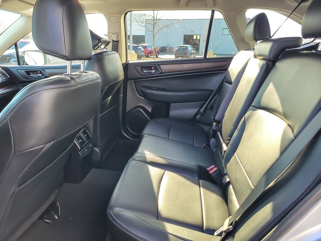 2016 SUBARU OUTBACK - Image 10