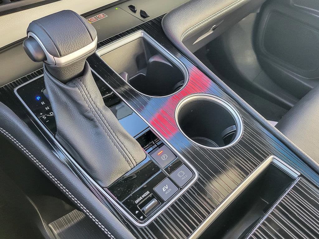 2025 TOYOTA SIENNA - Image 25