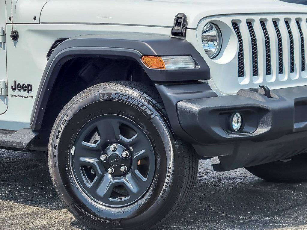 2023 Jeep Wrangler Sport photo 3