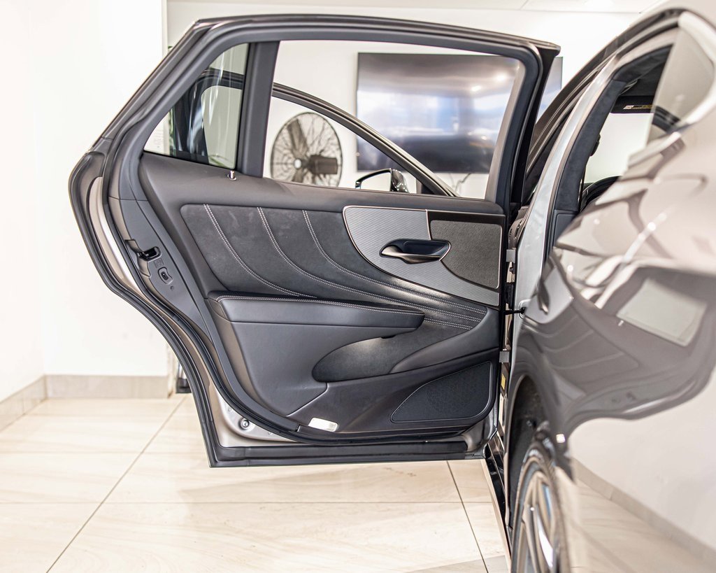 2022 LEXUS LS - Image 35