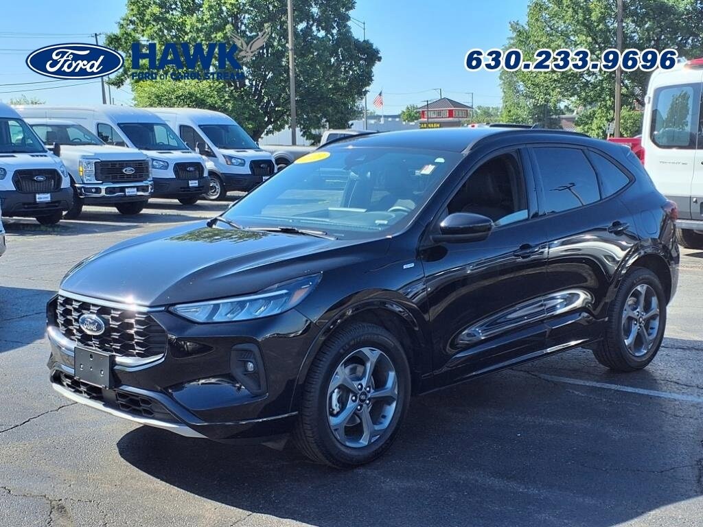 2023 Ford Escape ST-Line Select photo 3