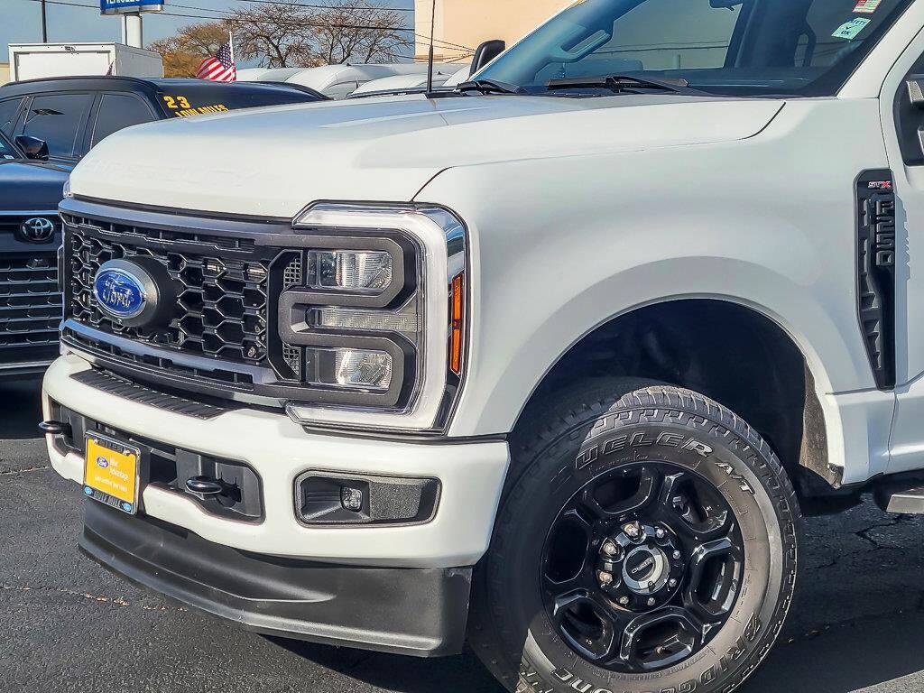 2024 Ford F-250 XL photo 2