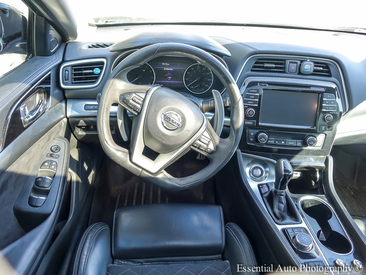 2016 Nissan Maxima SR photo 4