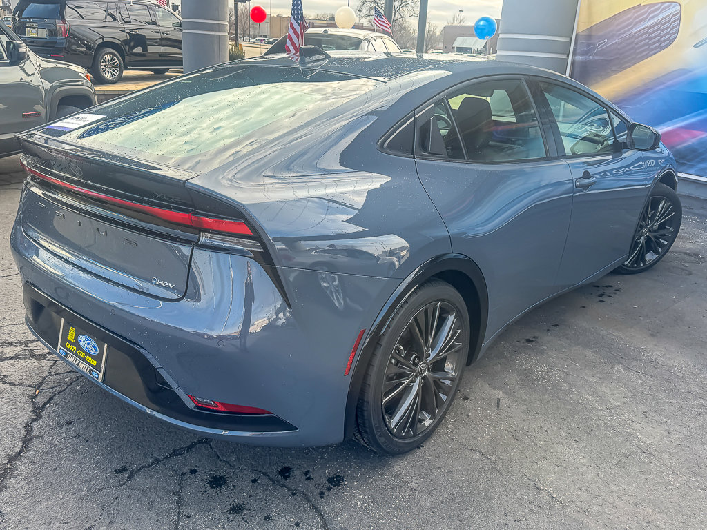 2025 TOYOTA PRIUS - Image 8