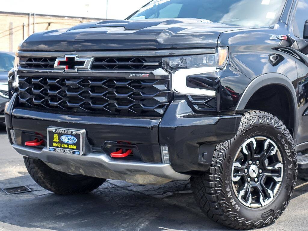 2024 Chevrolet Silverado 1500 ZR2 photo 2
