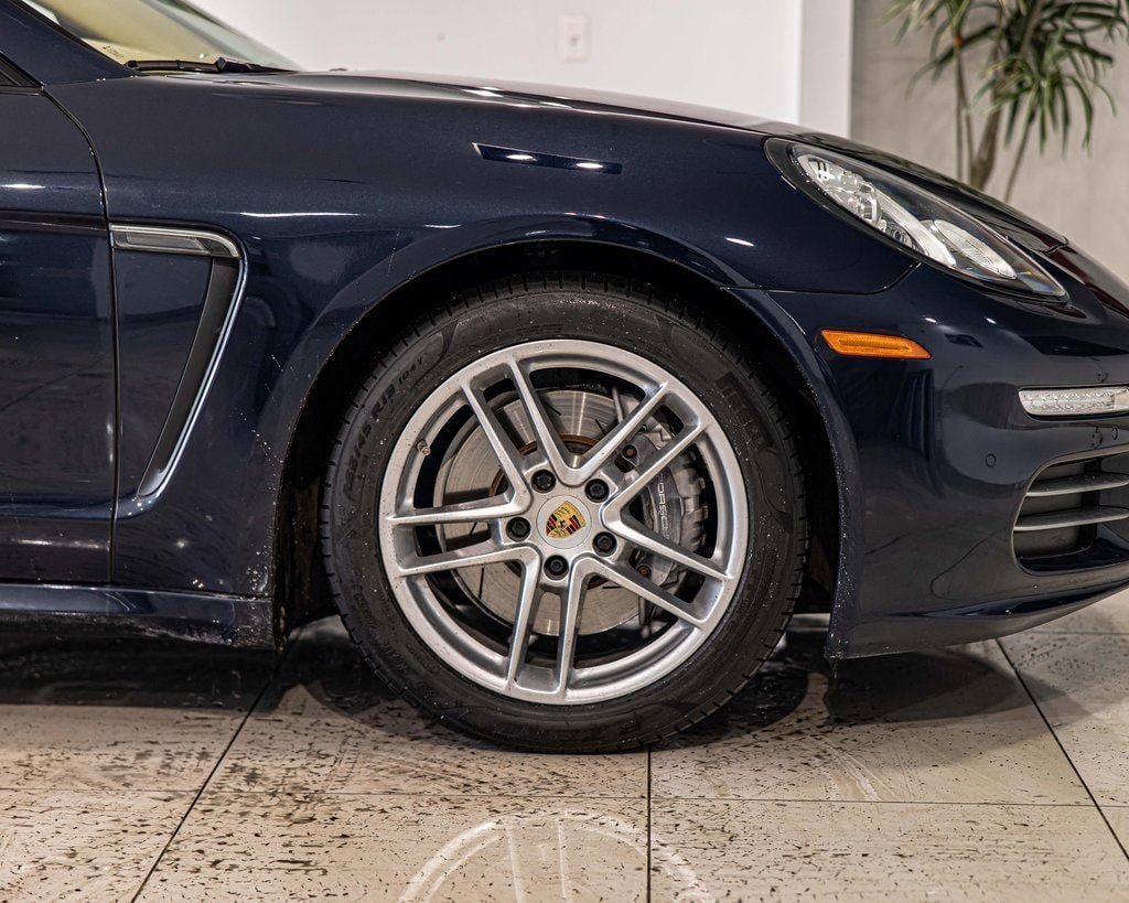 2016 PORSCHE PANAMERA - Image 10