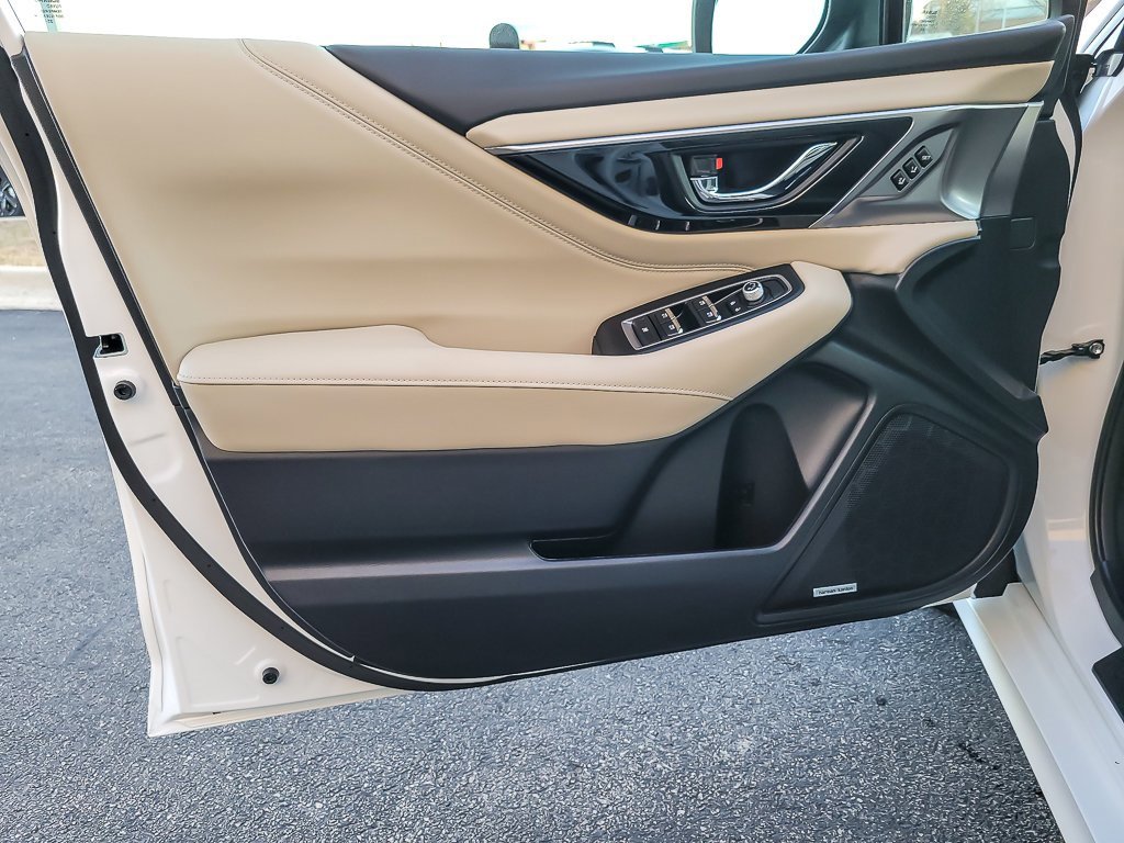 2025 SUBARU LEGACY - Image 17