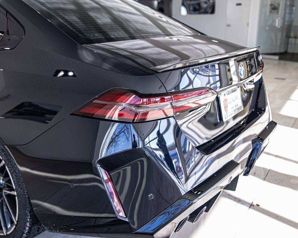 2025 BMW M5 - Image 14