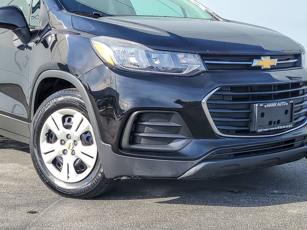 Used 2018 Chevrolet Trax LS with VIN 3GNCJKSB0JL241332 for sale in Plainfield, IL
