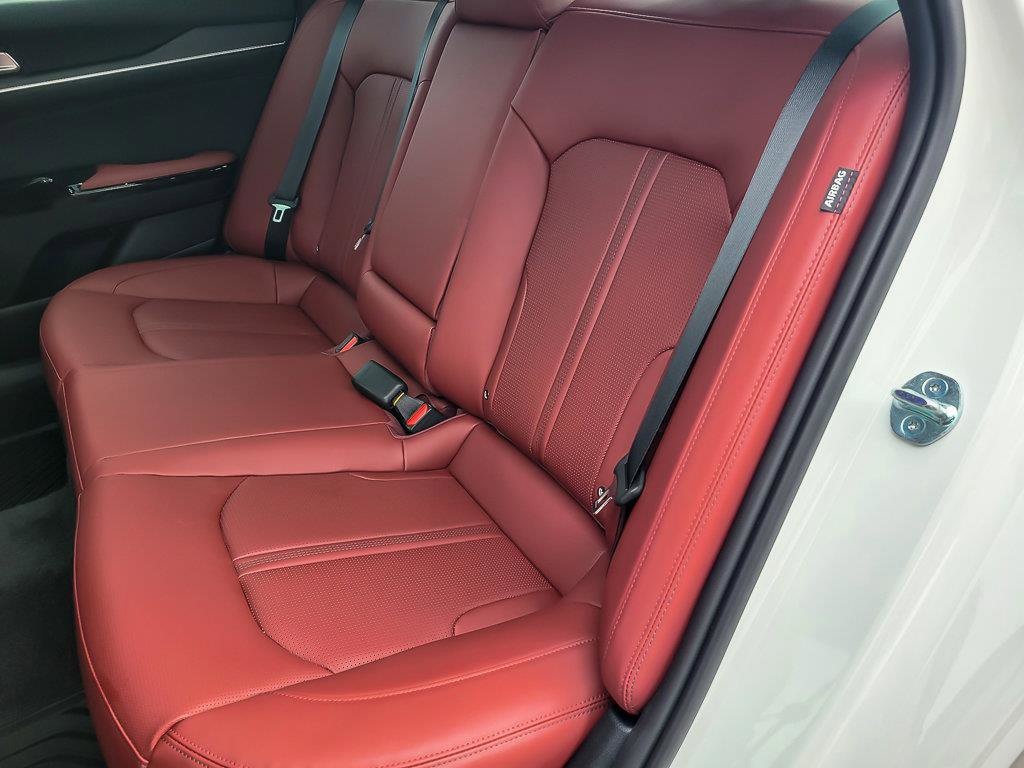 2026 KIA K5 - Image 16