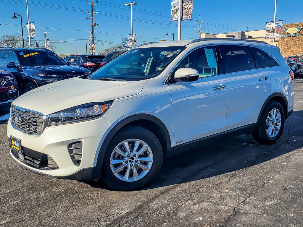 2020 Kia Sorento LX's photo