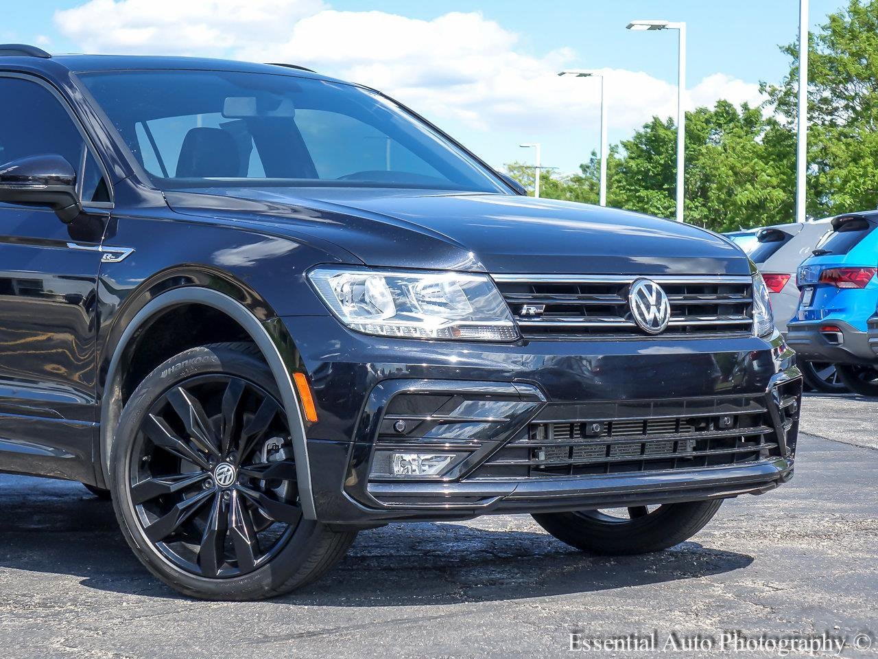 Used 2021 Volkswagen Tiguan SE R-LINE BLACK with VIN 3VV2B7AX4MM112523 for sale in Plainfield, IL
