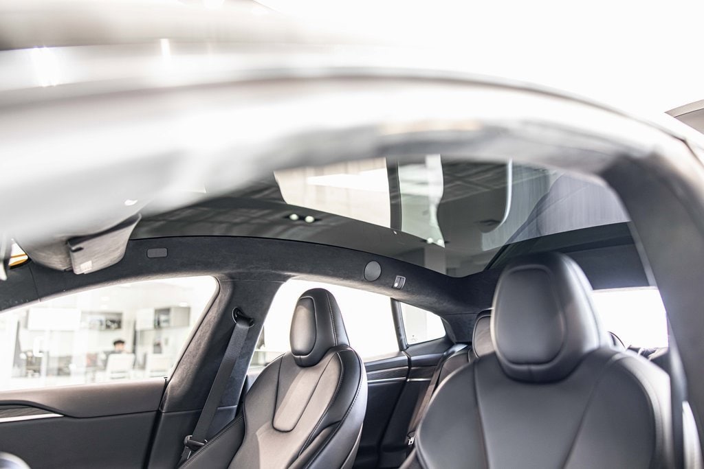 2021 TESLA MODEL S - Image 17