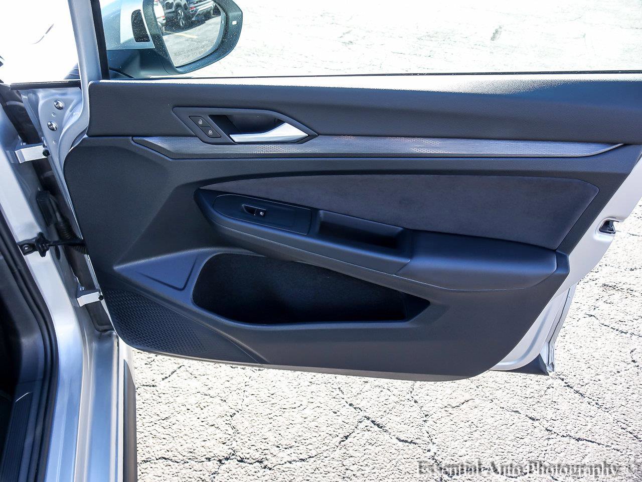 2023 VOLKSWAGEN GOLF GTI - Image 20