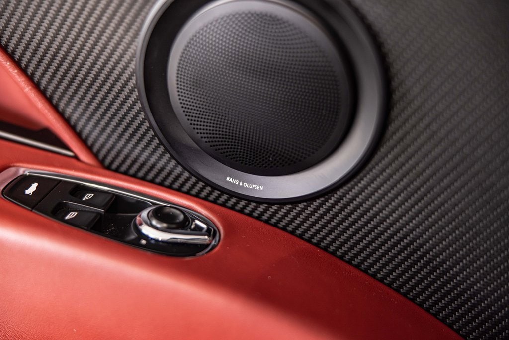 2022 ASTON MARTIN DB11 - Image 29