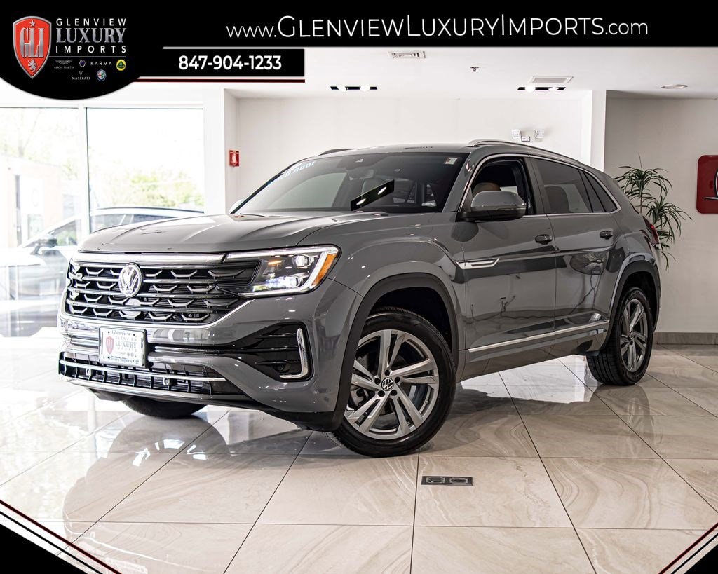 2024 Volkswagen Atlas Cross Sport 2.0T SEL R-Line 4MOTION's photo