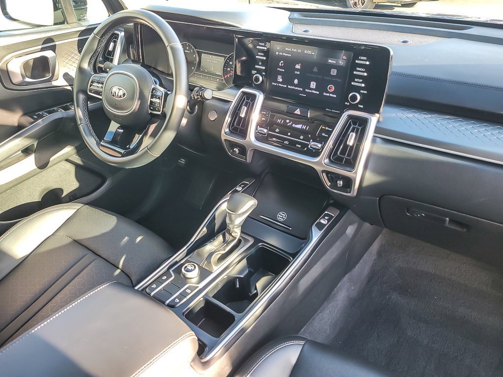 2021 KIA SORENTO - Image 21