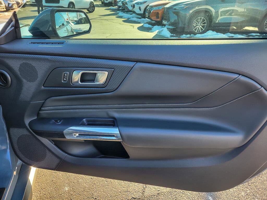 2024 FORD MUSTANG - Image 24