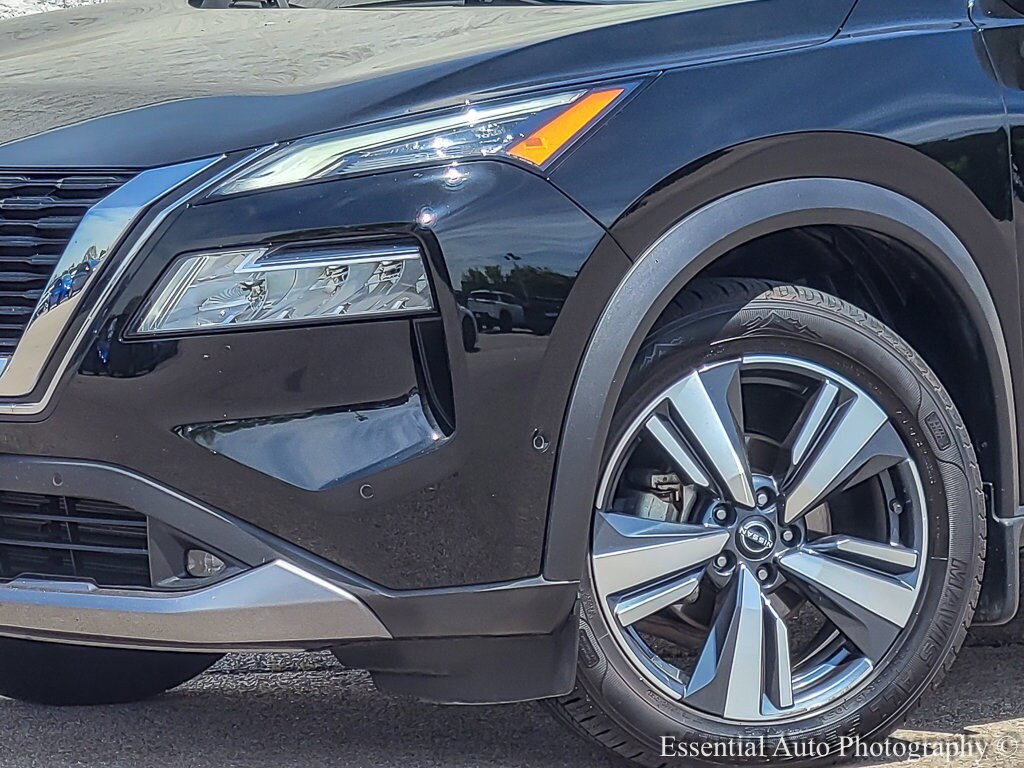 2022 Nissan Rogue SL photo 3