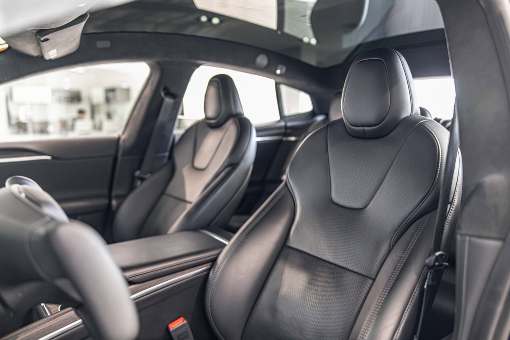 2021 TESLA MODEL S - Image 16