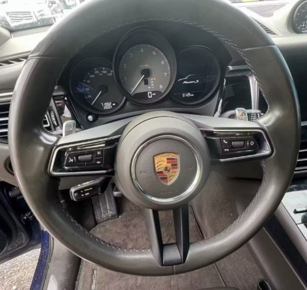 Used 2022 Porsche Macan S S AWD