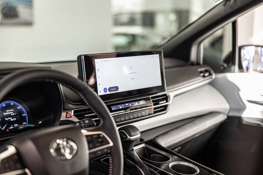 2025 TOYOTA SIENNA - Image 22