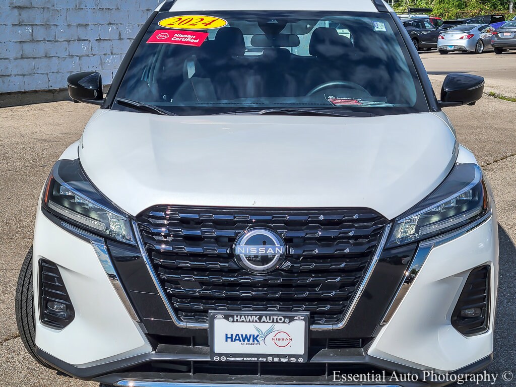 2024 Nissan Kicks SR photo 3