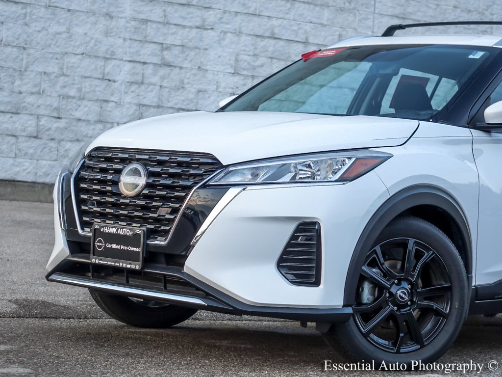 Used 2024 Nissan Kicks SV SV FWD