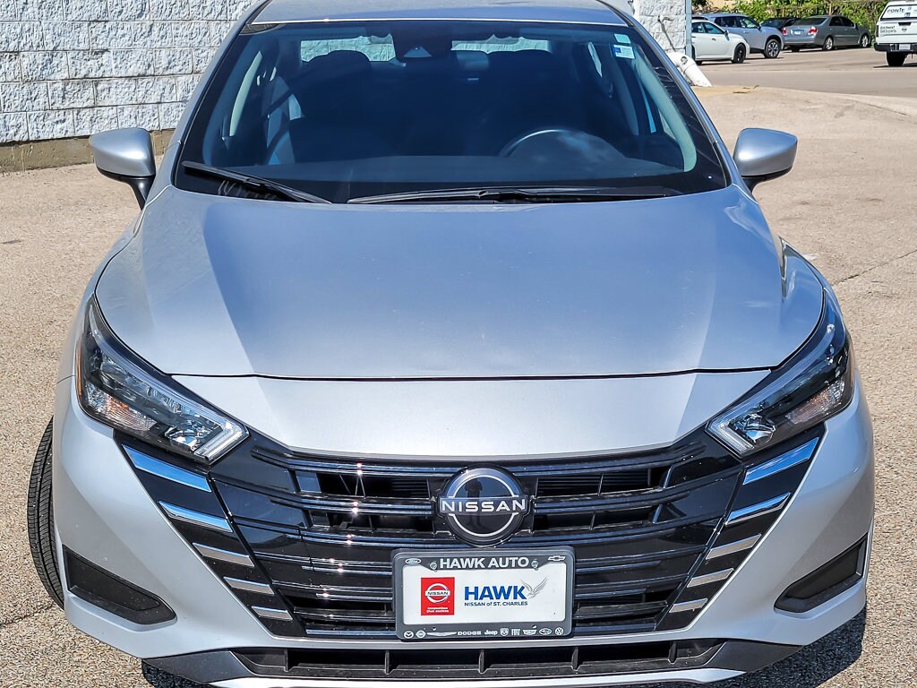 Used 2025 Nissan Versa SV SV CVT