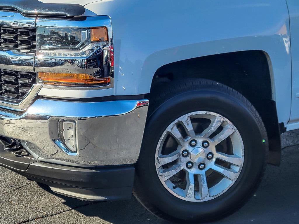 Used 2018 Chevrolet Silverado 1500 LT 4WD Crew Cab 143.5 LT w/1LT