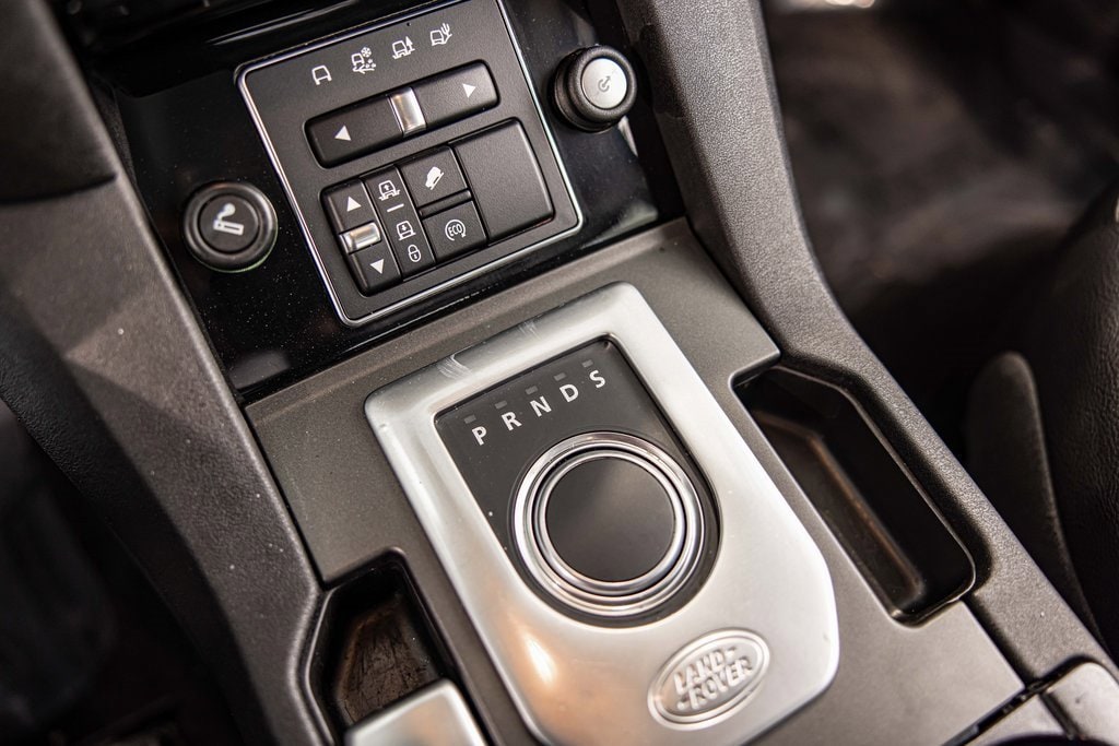 2016 LAND ROVER LR4 - Image 29