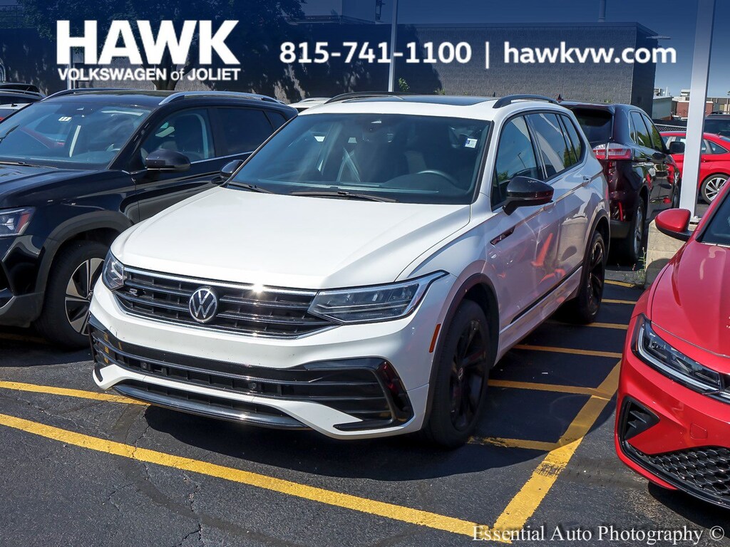 Used 2023 Volkswagen Tiguan SE R-Line Black 2.0T SE R-Line Black FWD