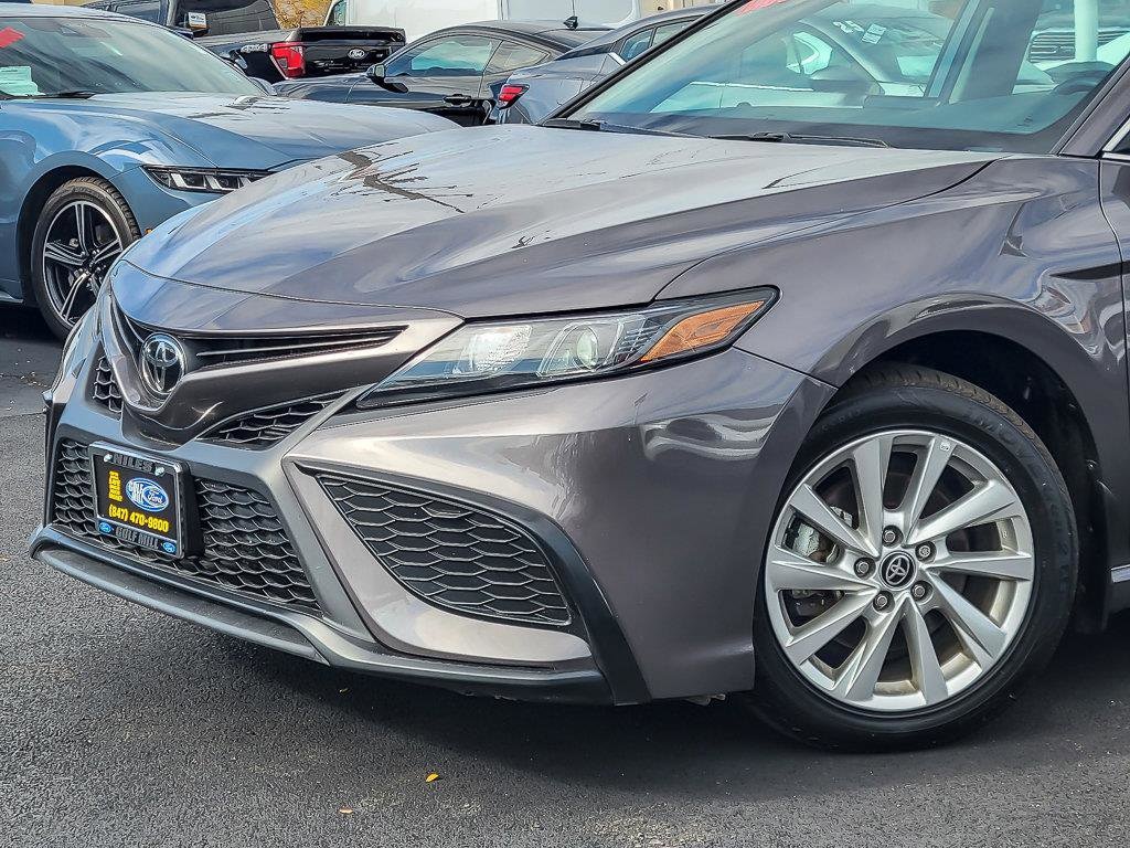 Used 2023 Toyota Camry SE SE Auto