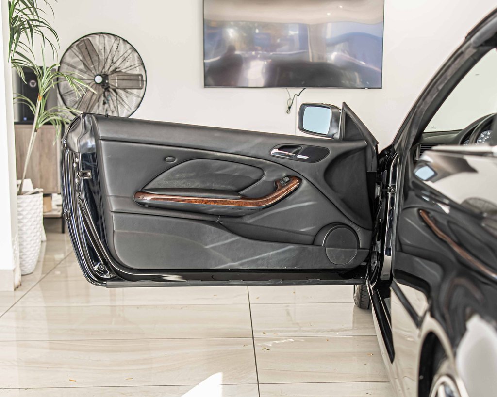 2001 BMW 330CI - Image 31