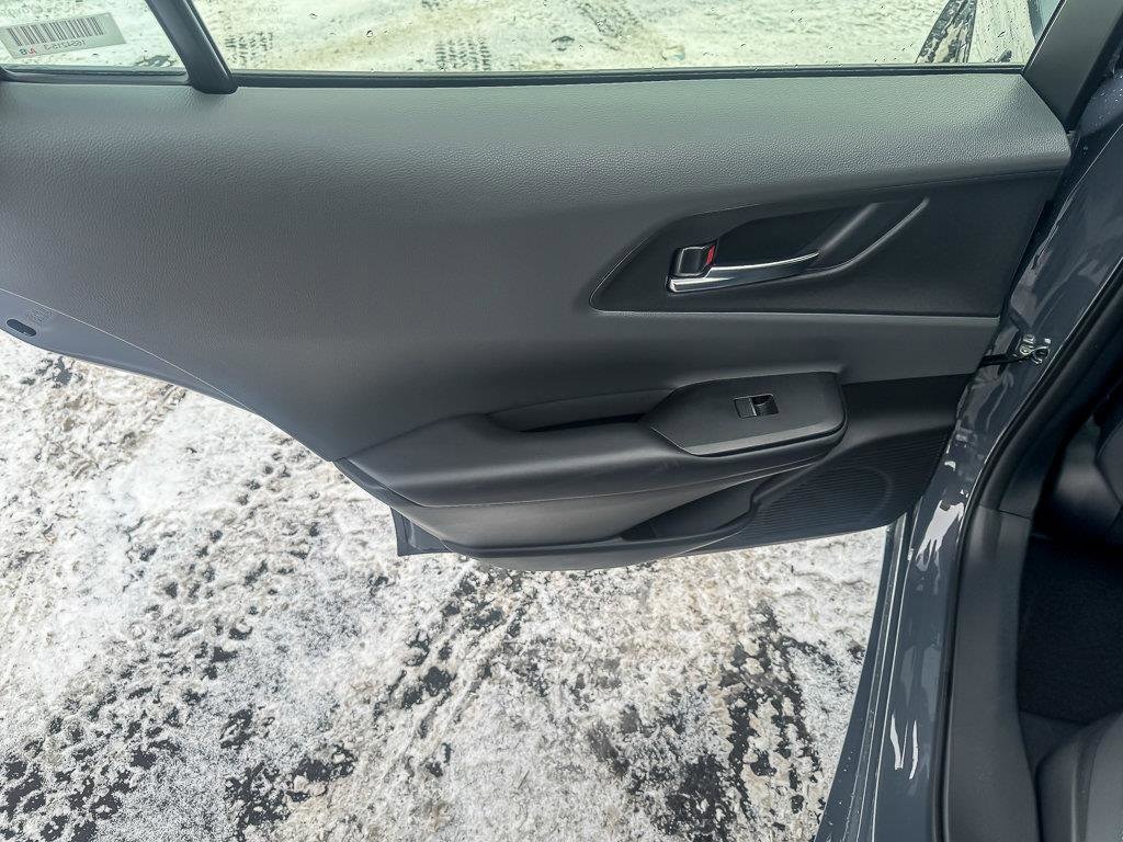 2025 TOYOTA PRIUS - Image 24